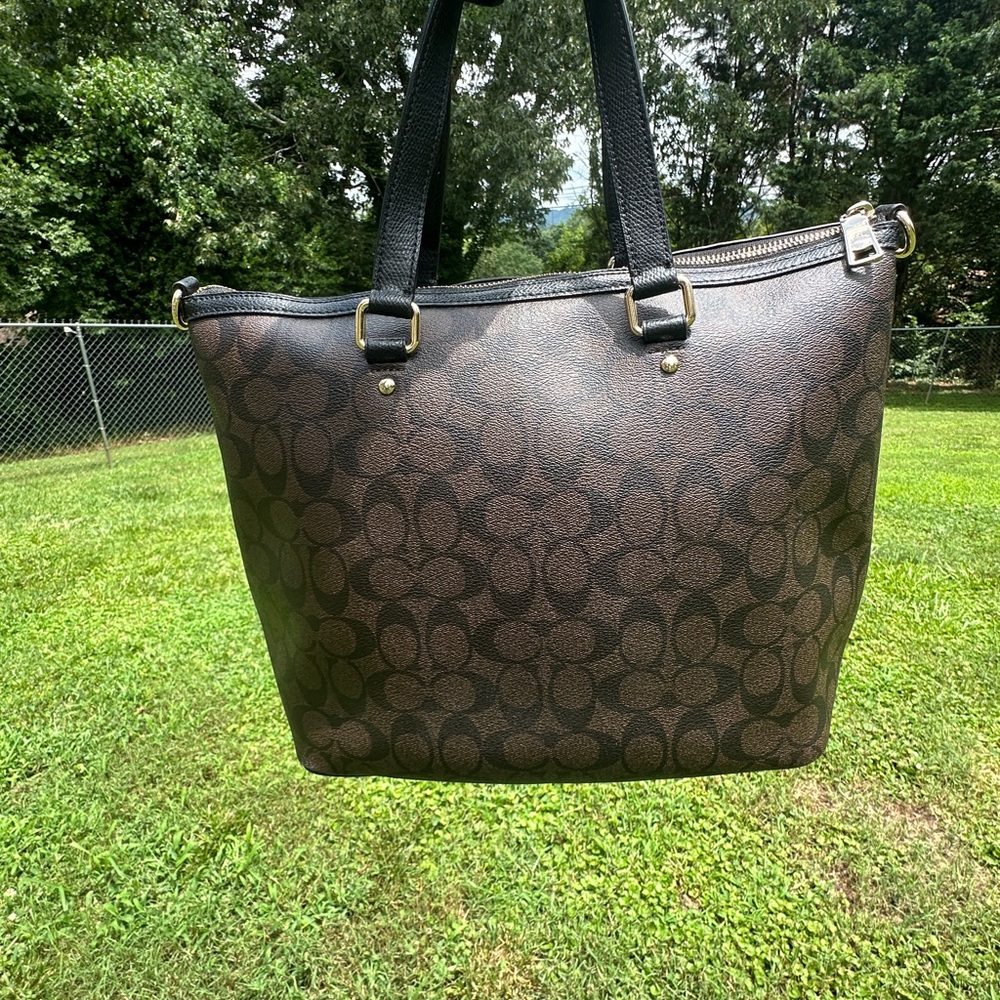 ***Sale*** Coach Brown and Black Signature Tote Bag - Picture 2 of 9